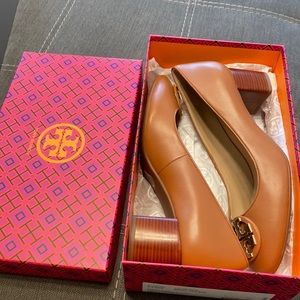 Tory Burch royal tan janey 50mm pump